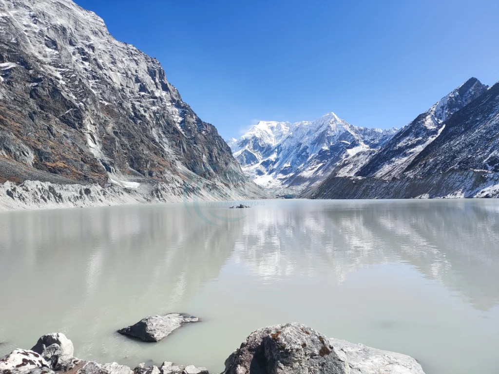 Tsho Rolpa Lake